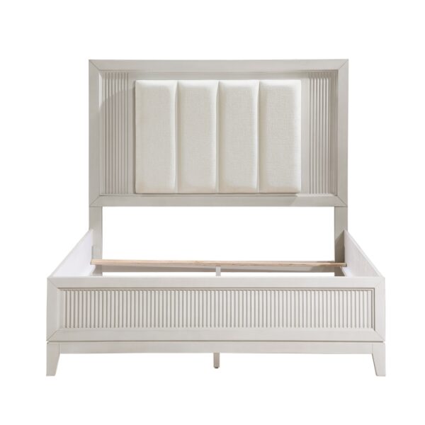 HE-1326-1  Queen Bed