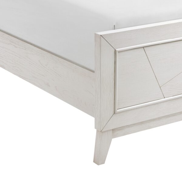 HE-1355-1  Queen Bed
