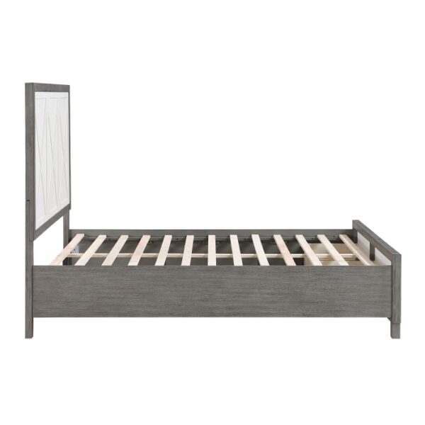 HE-1366-1  Queen Platform Bed with Footboard Storage