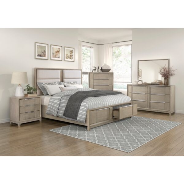HE-1820N-1  Queen Platform Bed with Footboard Storage