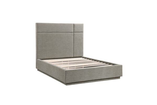 2319 Bedroom Paola Collection Queen Platform Bed