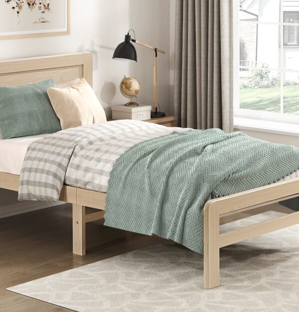 2403 Bedroom Queen Platform Bed