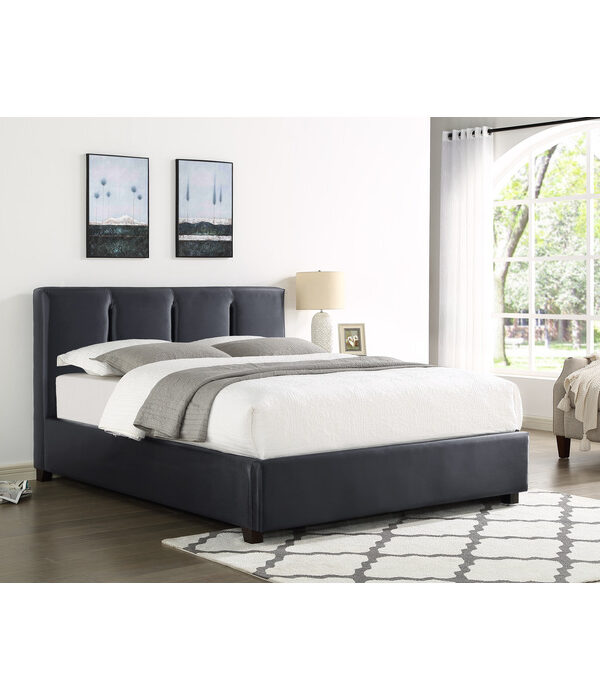 *(4) E. KING PLFM BED W/FB DRW