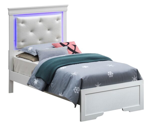 Nora White Queen 4 Piece Set
