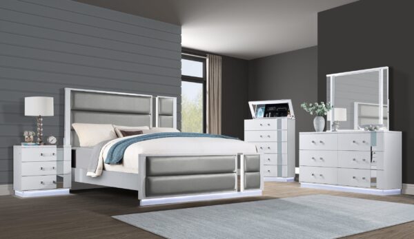 Hailey White & Gray King 4 Piece Set