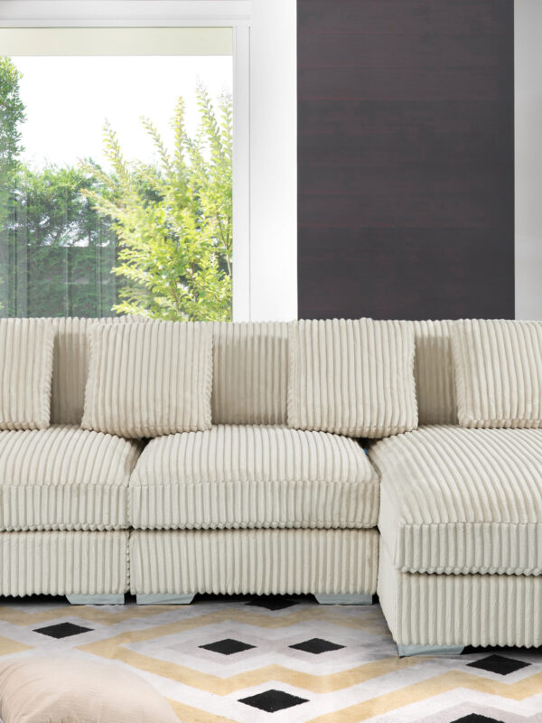 London Cream 3 Piece Sectional RAF Chaise
3-Pc RAF Sectional Right Chaise