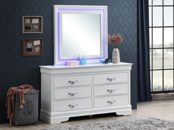 Nora White Queen 4 Piece Set