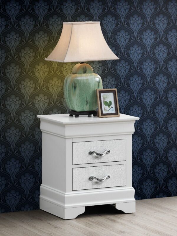 Nora White Queen 4 Piece Set