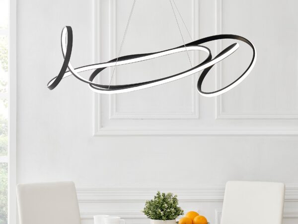 Moscow LED Chandelier // Black