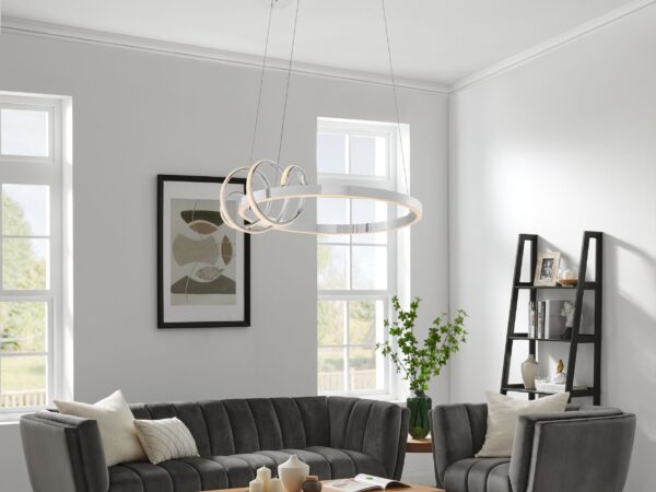 Salzburg Round Chandelier // Chrome