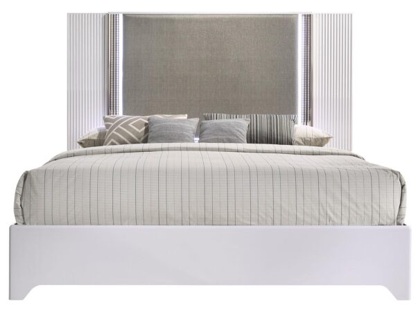 Aspen White Queen Bed