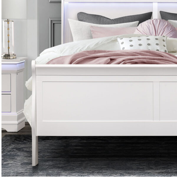Charlie White Queen Bed
