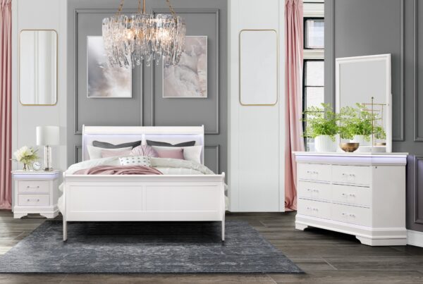 Charlie White Queen Bed