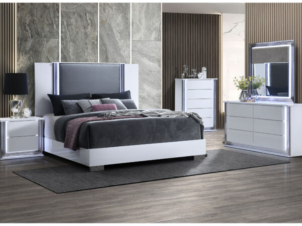Ylime Smooth White King Bed