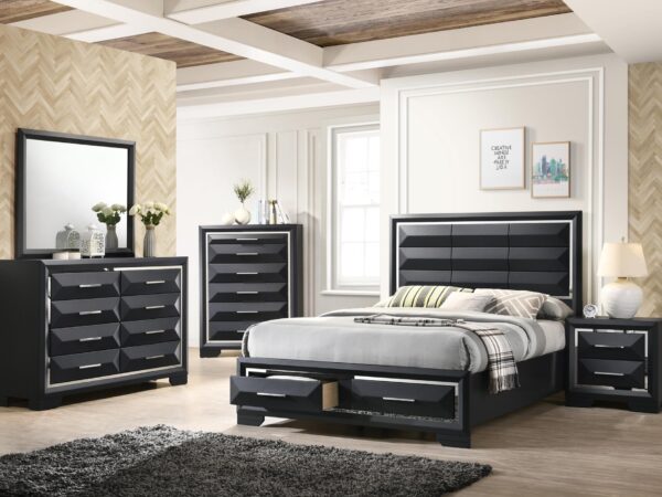 B240 - Lynn Bedroom Queen Headboard / Queen Footboard