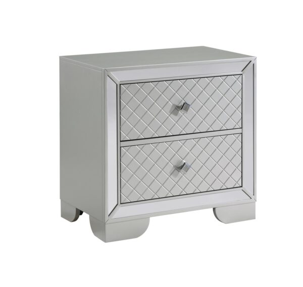 B519 - Demi Silver King UPH FOOTBOARD