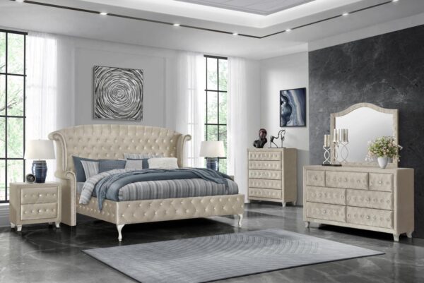 BR3800 - Dana Beige (3/3) Queen Footboard & Side Rails
