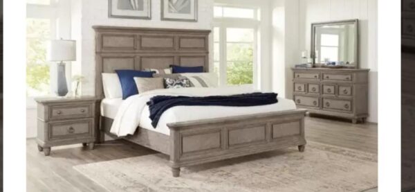 909 - Closeout 5PC (Queen Bed, Dresser, Mirror, Nightstand)