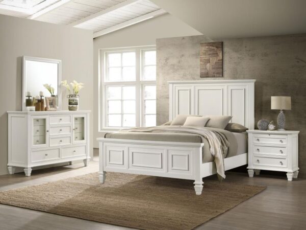 Sandy Beach 4-piece Eastern King Bedroom Set Cream White