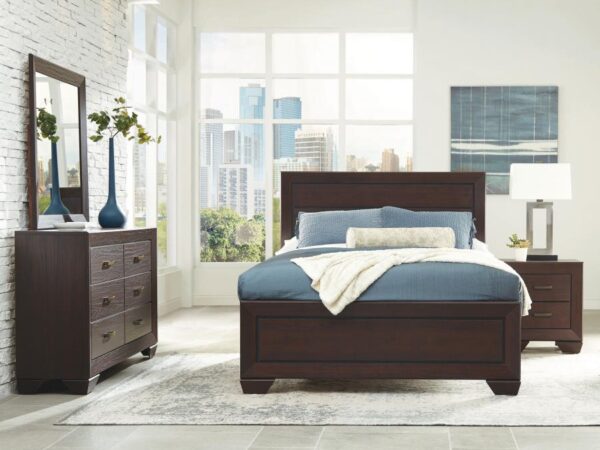 Kauffman 4-piece Eastern King Bedroom Set Dark Cocoa