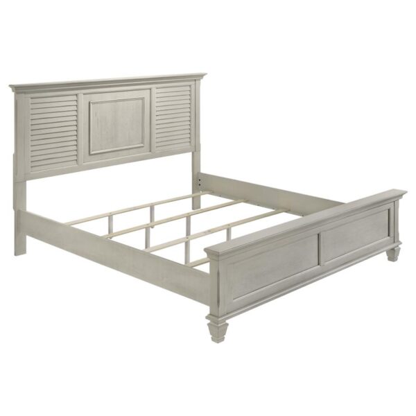 Franco 4-piece Eastern King Bedroom Set Distressed White