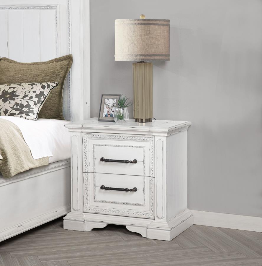 McKinney 2-drawer Nightstand with Dual USB Vintage White