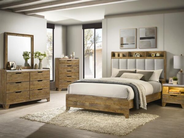 Henderson 5-piece Eastern King Bedroom Set Medium Oak