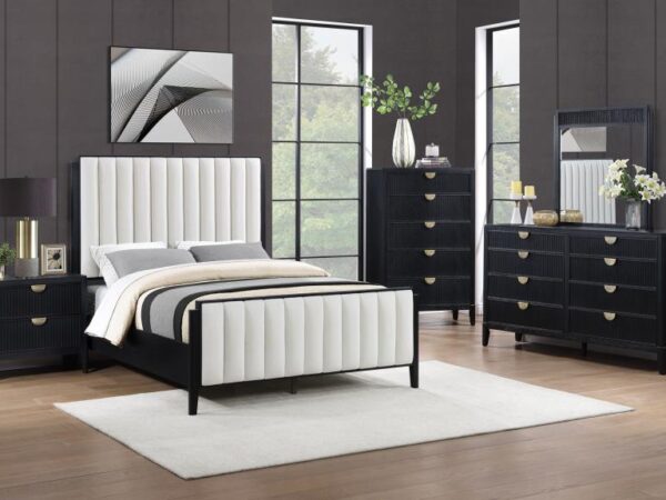 Brookmead 5-piece Upholstered Cal King Bedroom Set Black