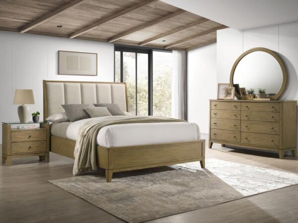 Granada 4-piece Eastern King Bedroom Set Natural Pine