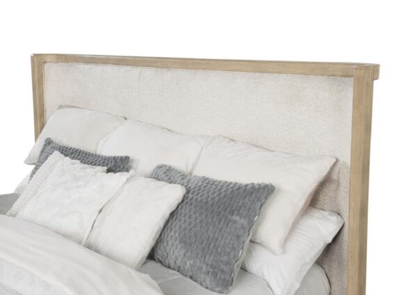 Kailani 4-piece Eastern King Bedroom Set Beige Oak