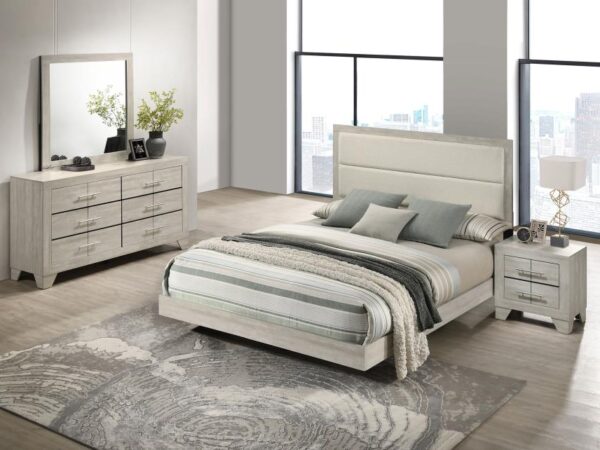 Trenton 4-piece Eastern King Bedroom Set Rustic Cream