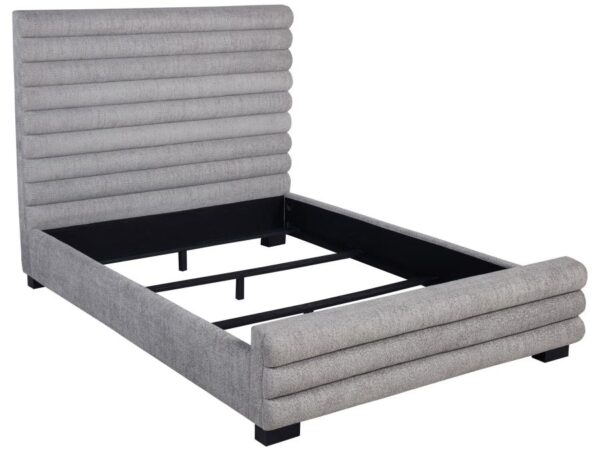 Patricia 58-inch Boucle Upholstered Queen Bed Grey