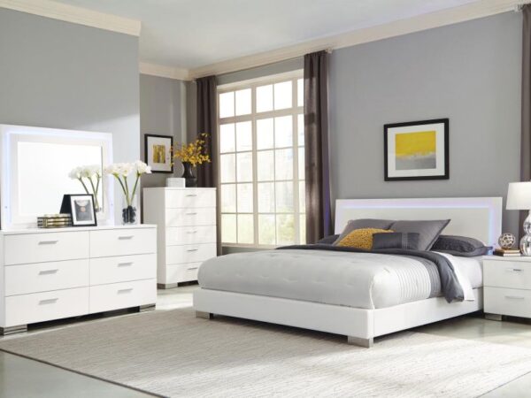Felicity 5-piece Queen Bedroom Set White High Gloss