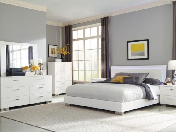 Felicity 6-piece Queen Bedroom Set White High Gloss