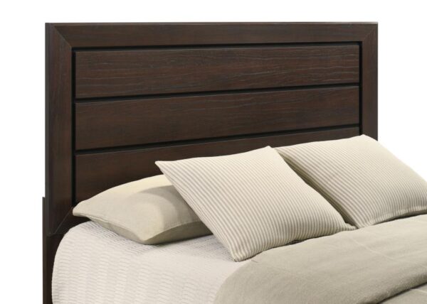 Kauffman 4-piece Queen Bedroom Set Dark Cocoa