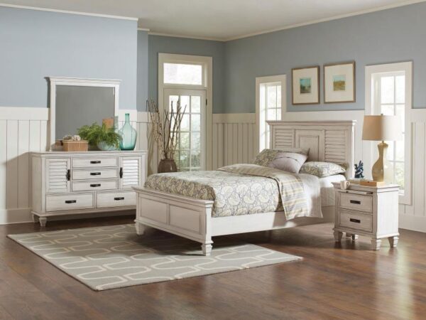 Franco 4-piece Queen Bedroom Set Distressed White