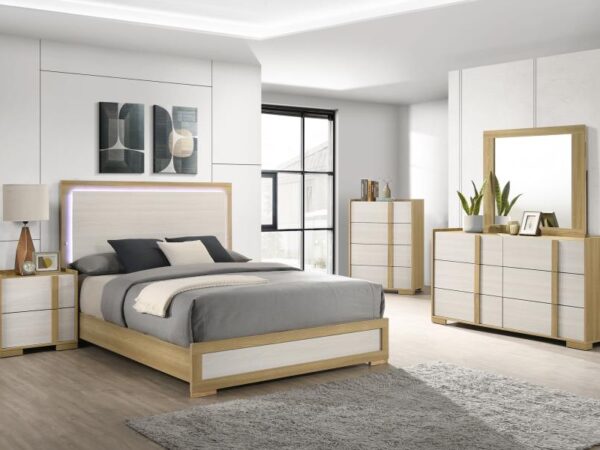 Hyland 5-piece Queen Bedroom Set Natural