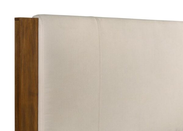 Adderley 4-piece Eastern King Bedroom Set Warm Brown