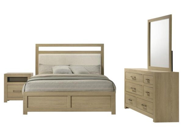 Hendricks 4-piece Eastern King Bedroom Set Light Oak