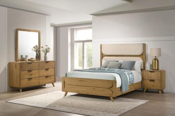 Bennett 4-piece Eastern King Bedroom Set Light Oak