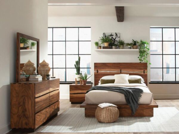 Winslow 4-piece Queen Bedroom Set Smokey Walnut