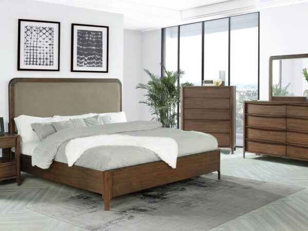 Maderia 5-piece Eastern King Bedroom Set Walnut