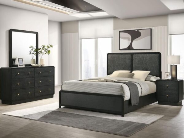 Cavelle 4-piece Queen Bedroom Set Black