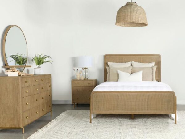 Arini 4-piece Queen Bedroom Set Sand Wash and Natural Cane