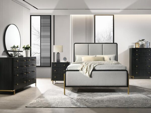 Arini 5-piece Eastern King Bedroom Set Black and Grey