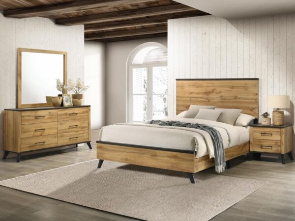 Kaywood 4-piece Queen Bedroom Set Natural Pine