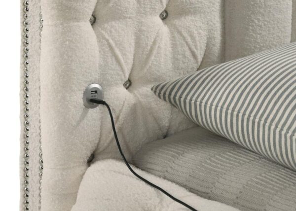 Sonya 4-piece Upholstered Queen Bedroom Set Ivory