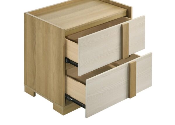 Queen Bedroom Set Natural Hyland 4-piece