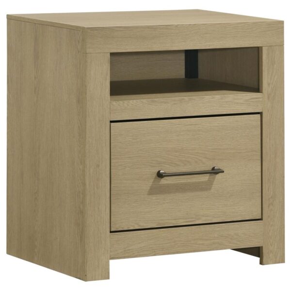 Queen Bedroom Set Light Oak Hendricks 4-piece