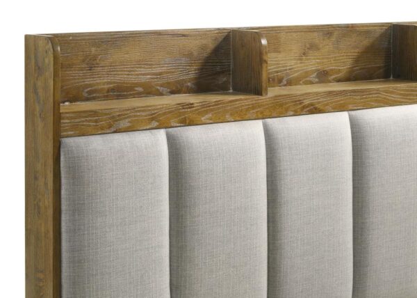 Queen Bedroom Set Medium Oak Henderson 4-piece